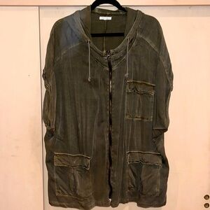 Maurices short sleeve hoodie vest - army green size 2